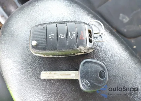 2015 Kia Soul из США, поврежденный, VIN KNDJN2A25F7758143